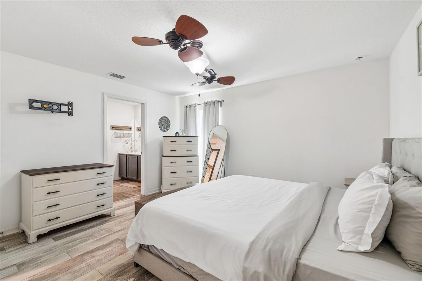 SPRING RIDGE - Residential