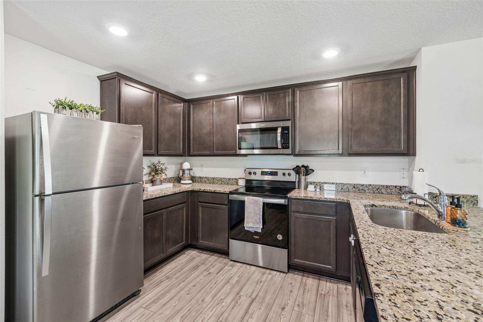 SPRING RIDGE - Residential