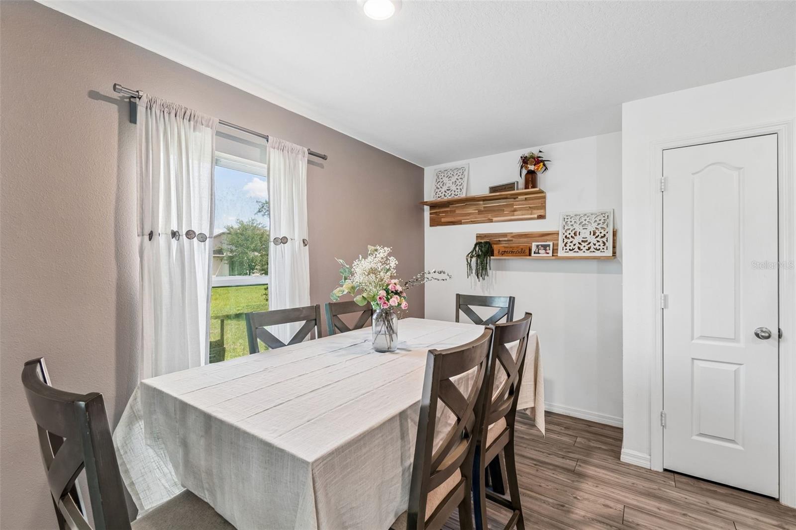 SPRING RIDGE - Residential
