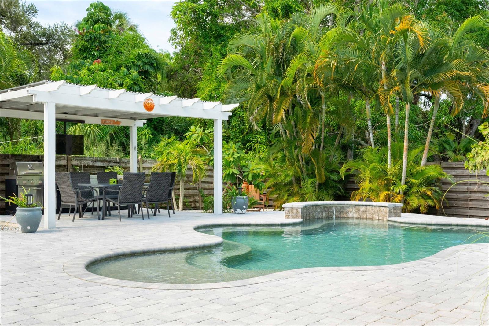 PAUL JOSIAH S LANDS OF - Residential