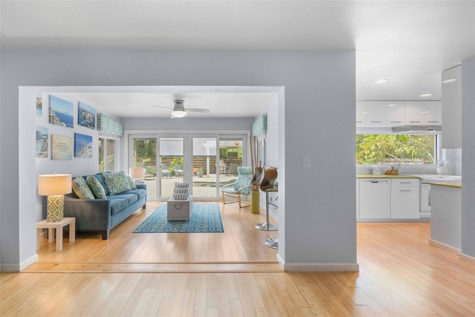 PAUL JOSIAH S LANDS OF - Residential