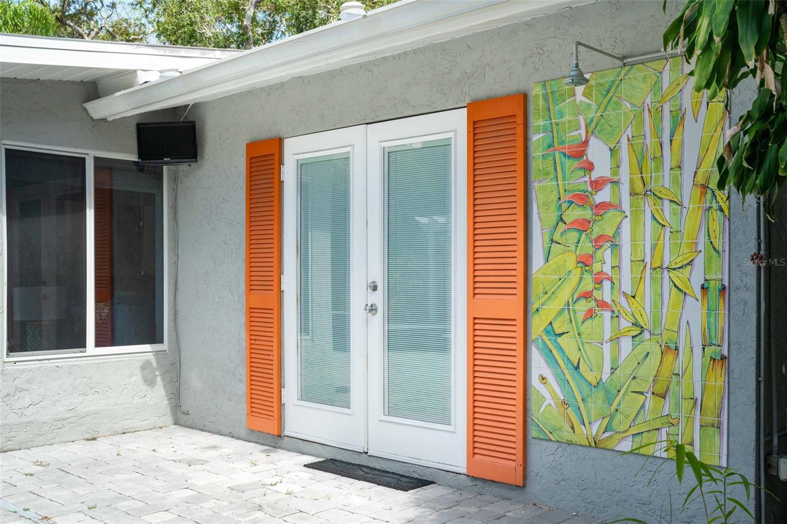 PAUL JOSIAH S LANDS OF - Residential