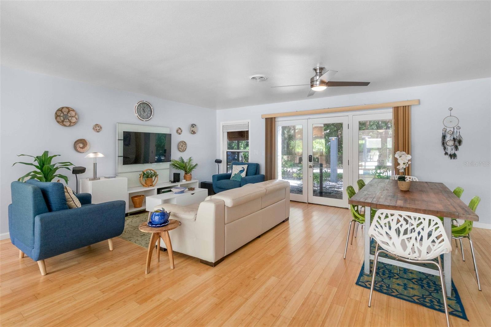 PAUL JOSIAH S LANDS OF - Residential