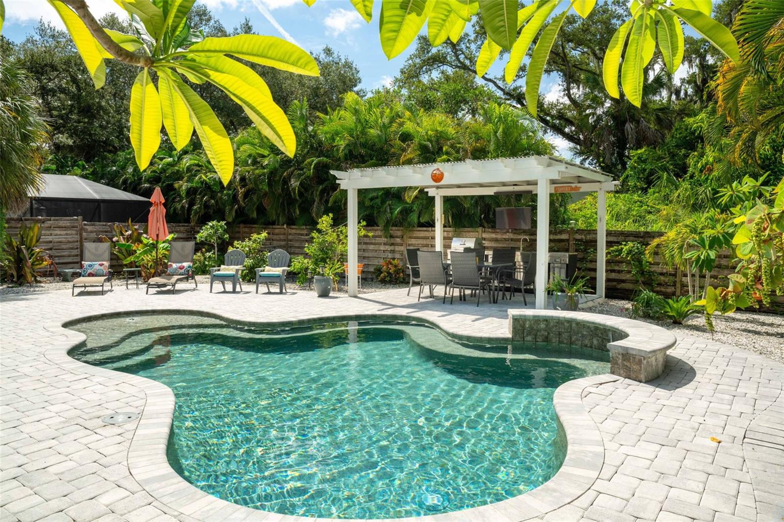 PAUL JOSIAH S LANDS OF - Residential