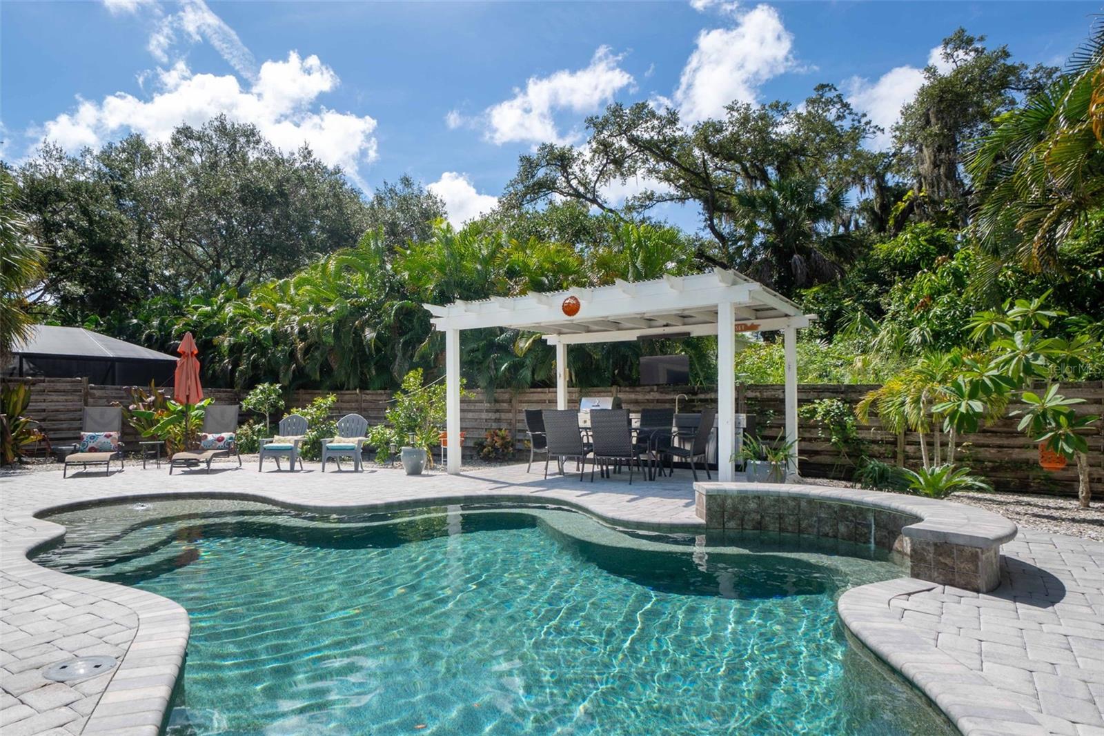 PAUL JOSIAH S LANDS OF - Residential