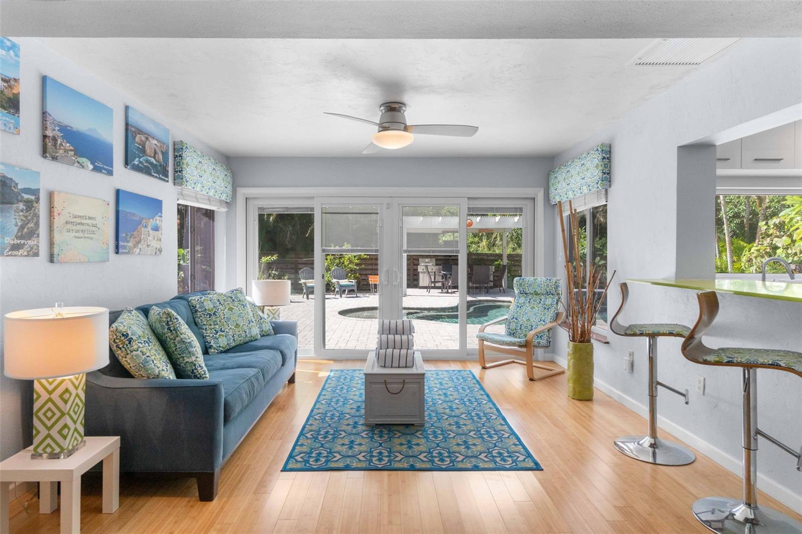 PAUL JOSIAH S LANDS OF - Residential