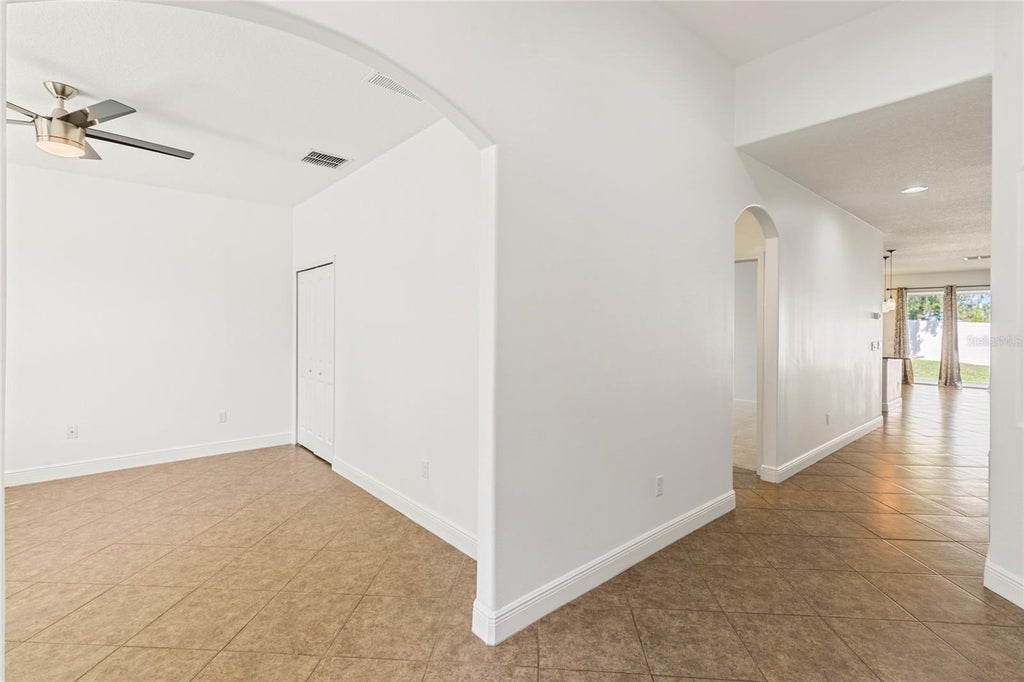 Photo of 6706 Riverside Bluffs Drive, Riverview, FL 33578 (MLS # TB8542323)