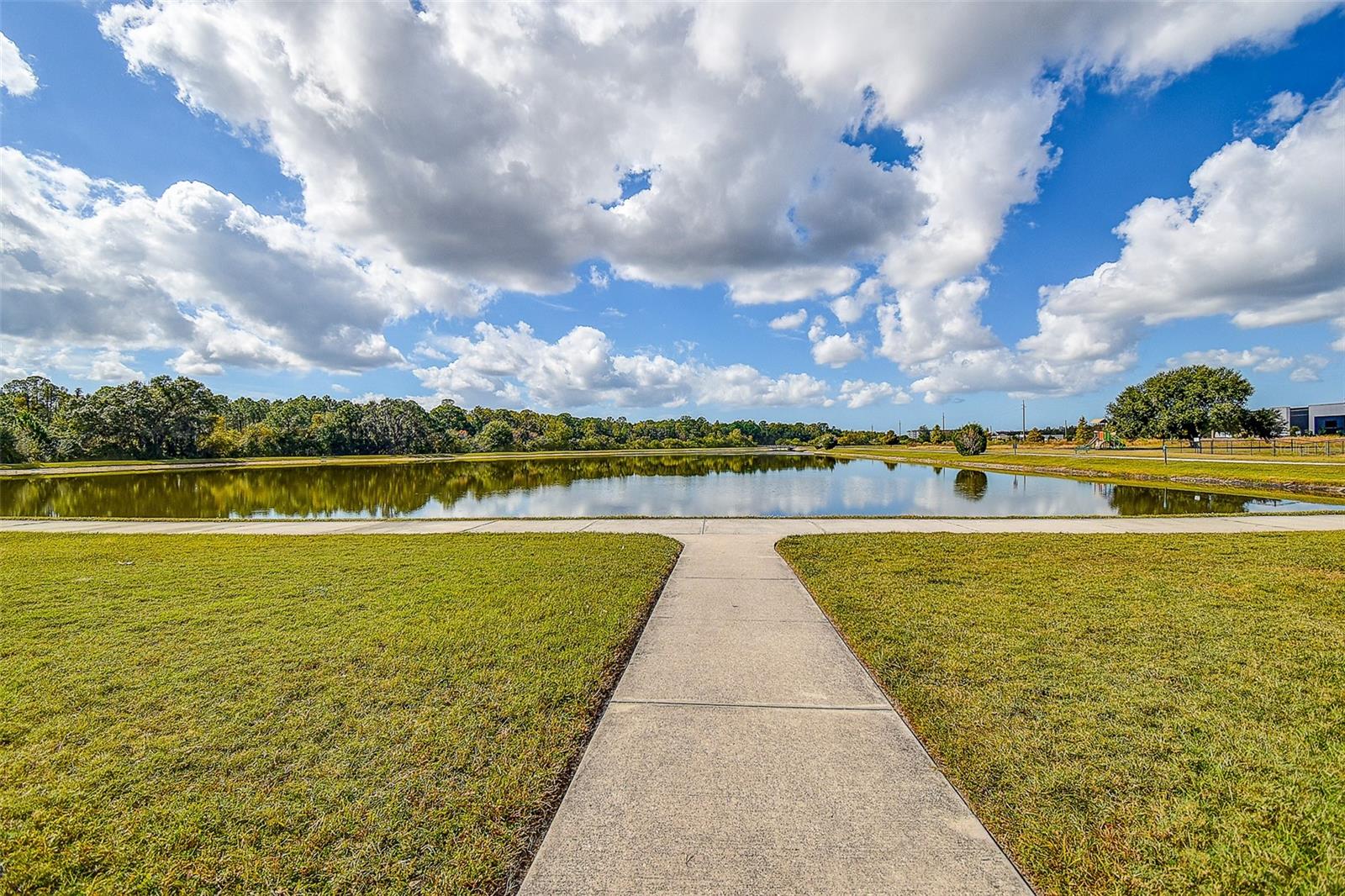 VILLAGES/TRINITY LAKES - Residential