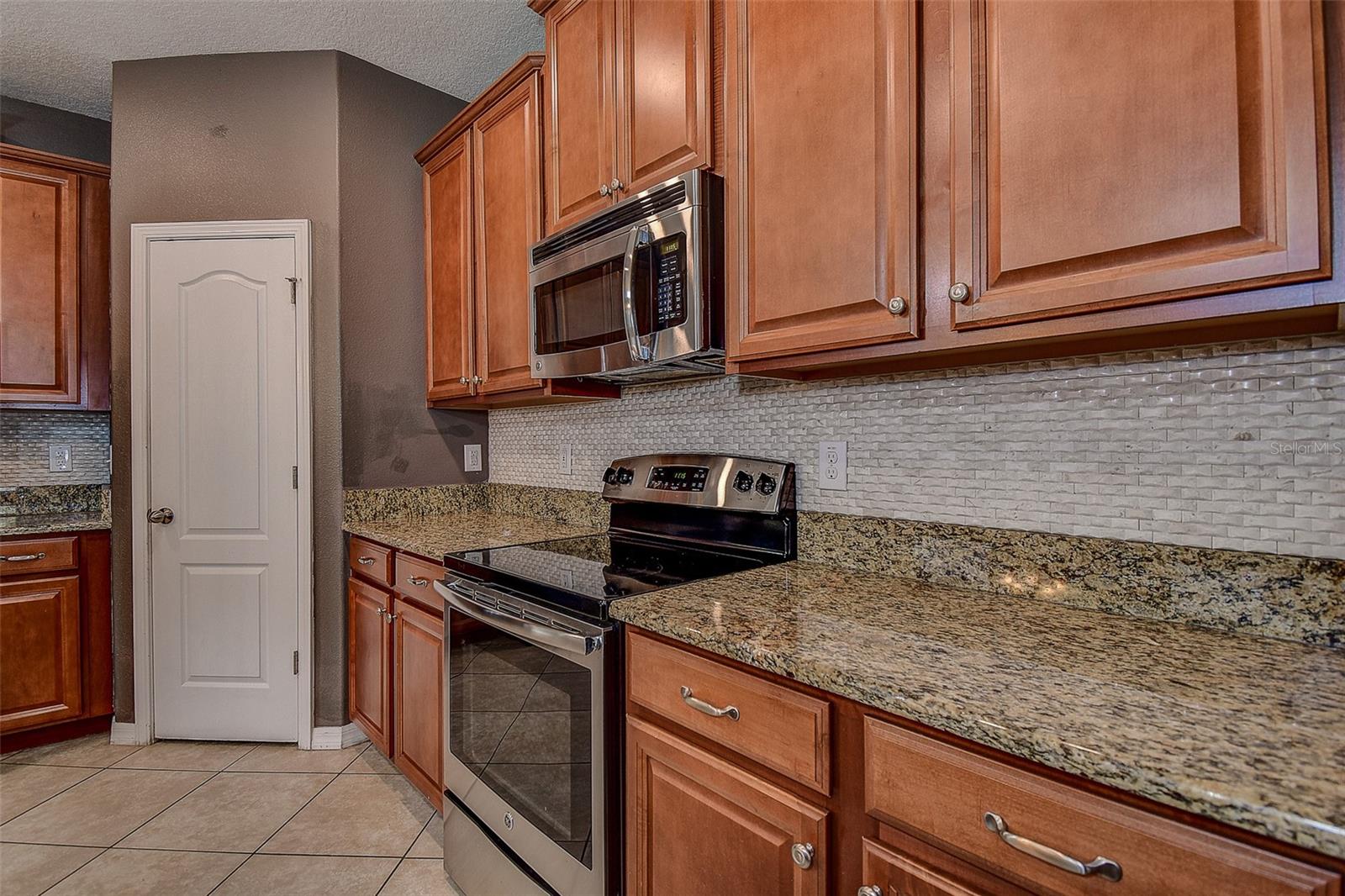 VILLAGES/TRINITY LAKES - Residential