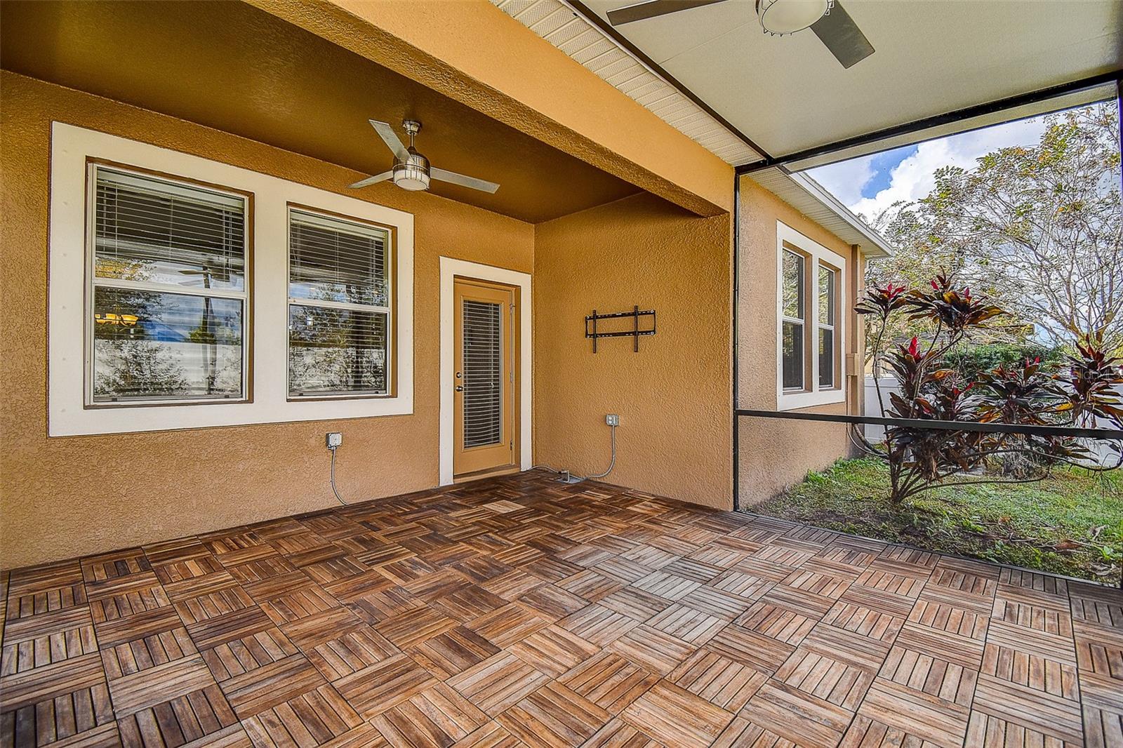 VILLAGES/TRINITY LAKES - Residential