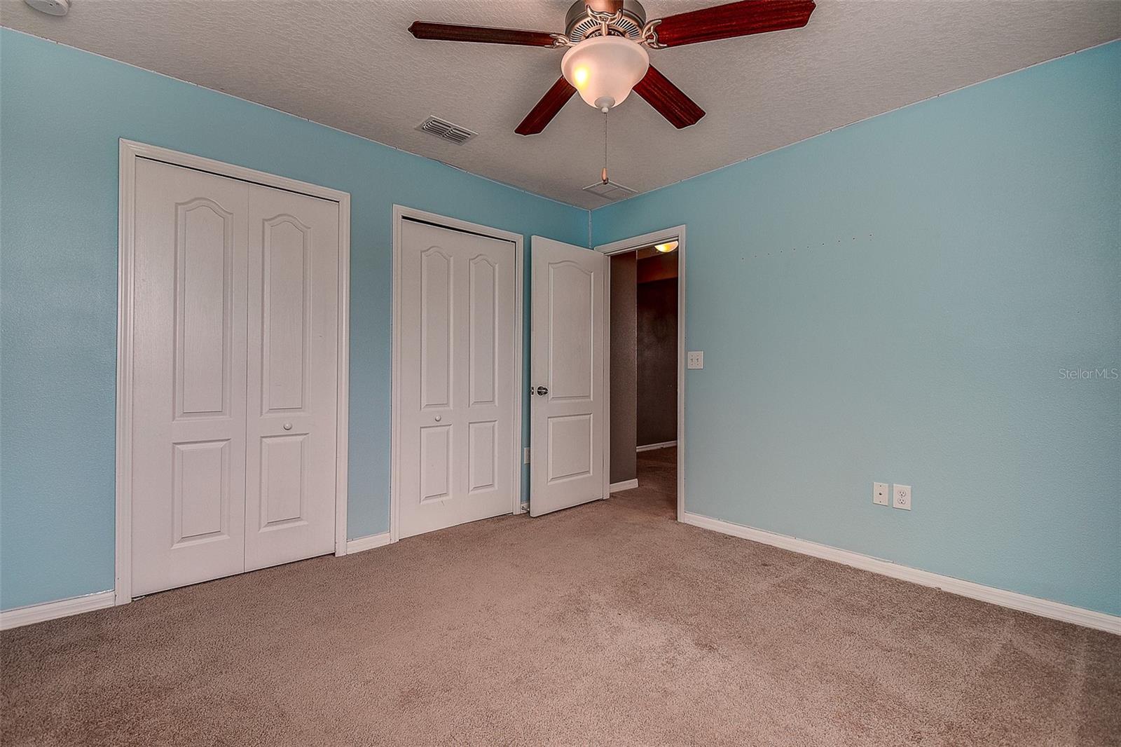 VILLAGES/TRINITY LAKES - Residential