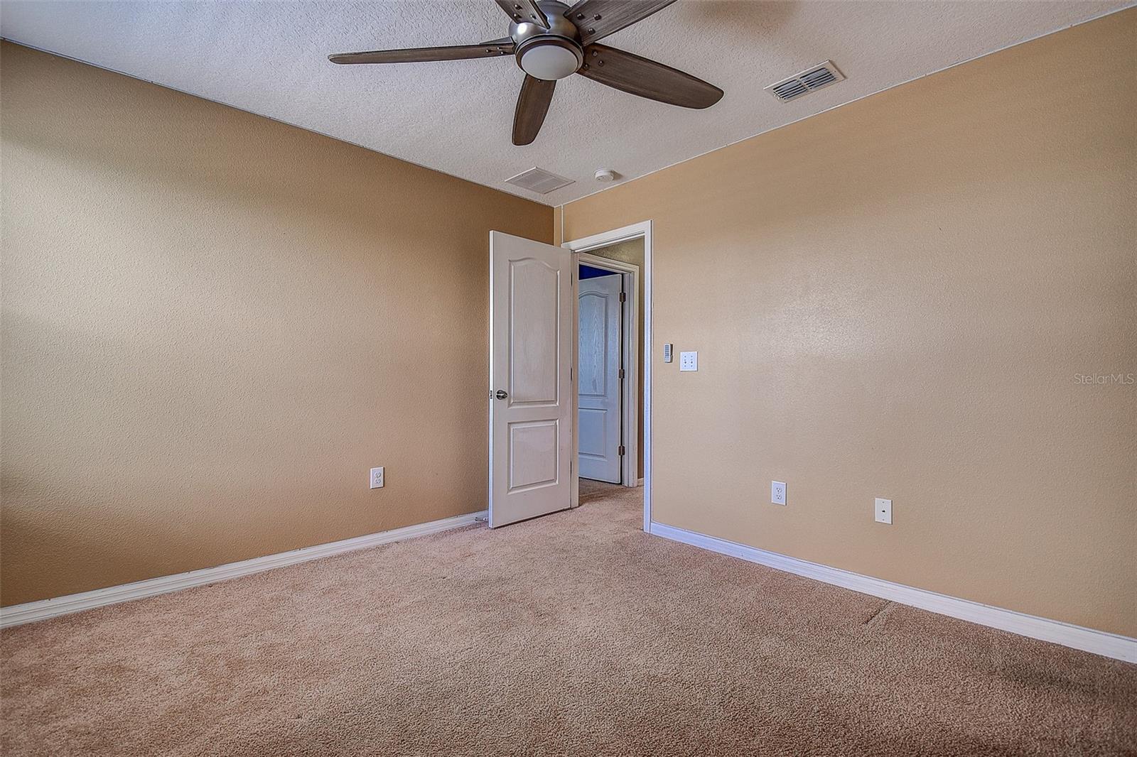 VILLAGES/TRINITY LAKES - Residential