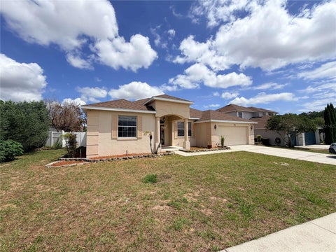 Photo of 2875 Beaver Ridge Loop, Clermont, FL 34711 (MLS # V4949118)