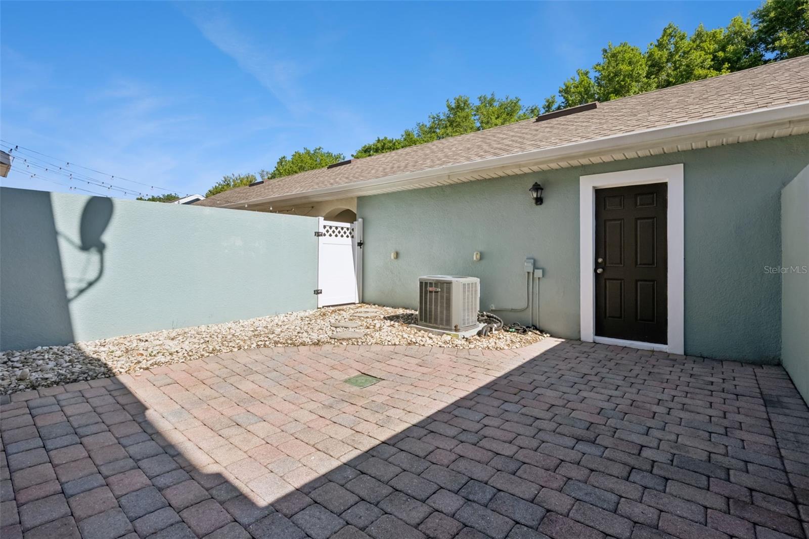 NEWBURY PARK - Residential