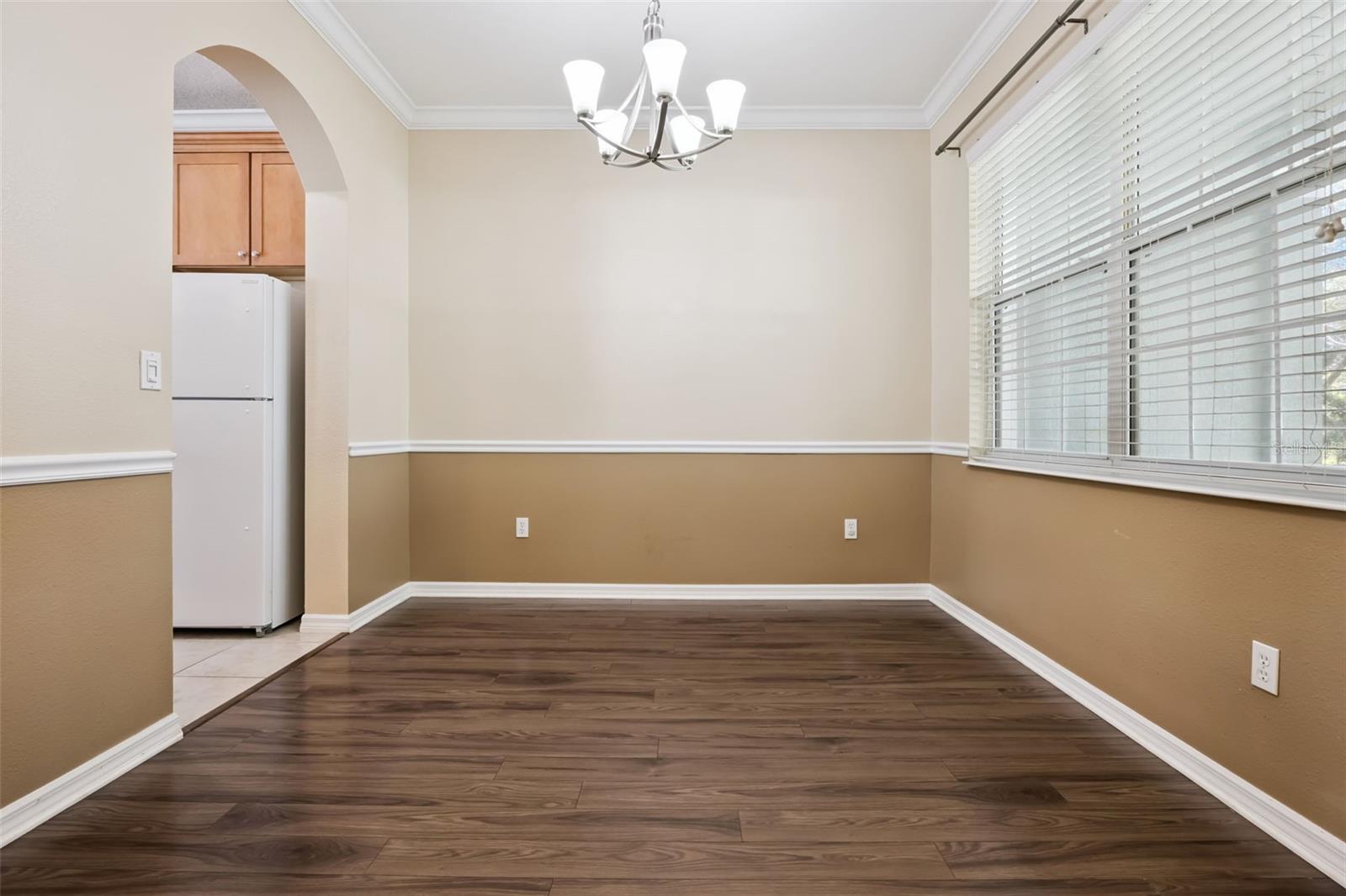 NEWBURY PARK - Residential