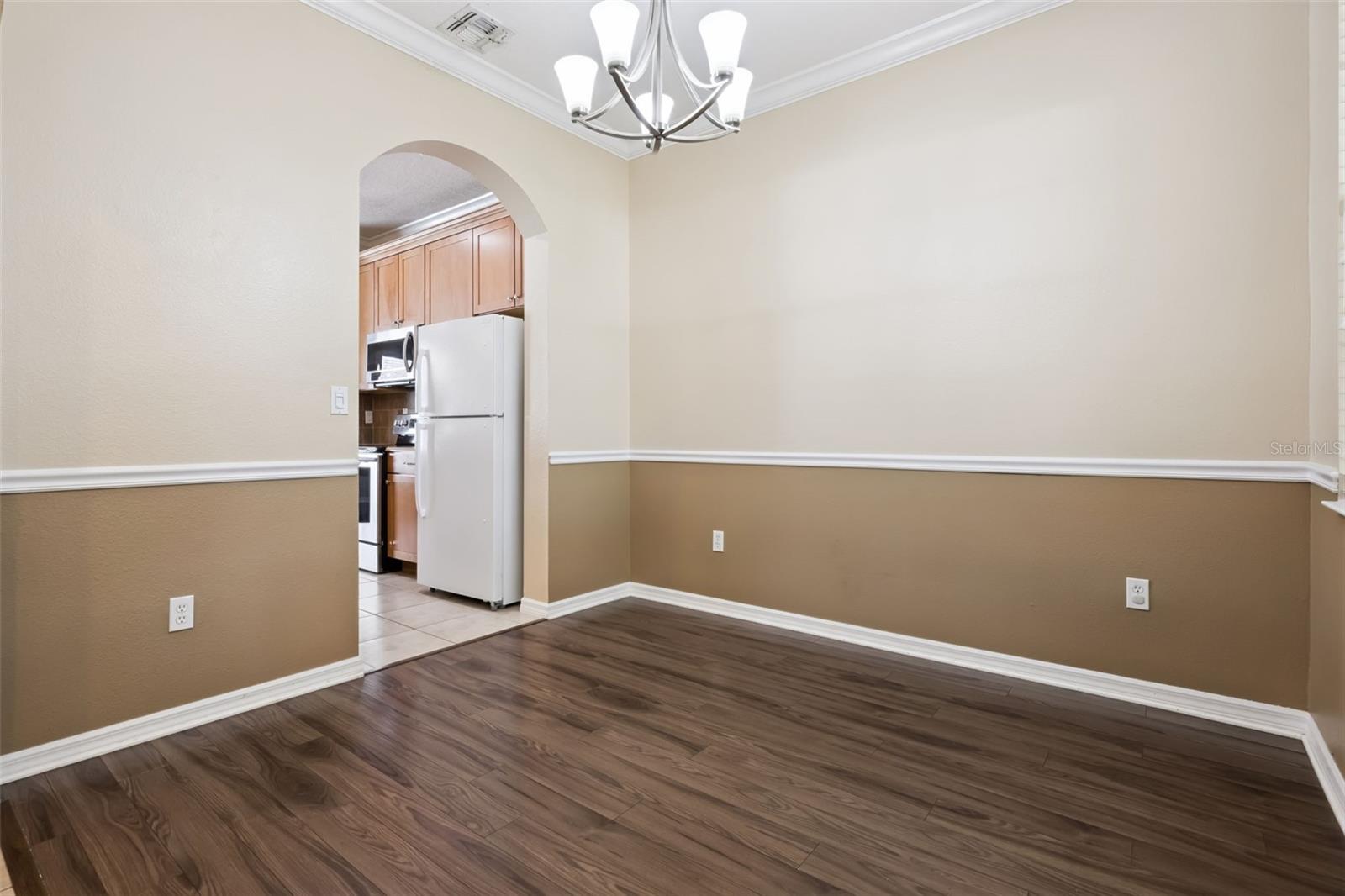 NEWBURY PARK - Residential