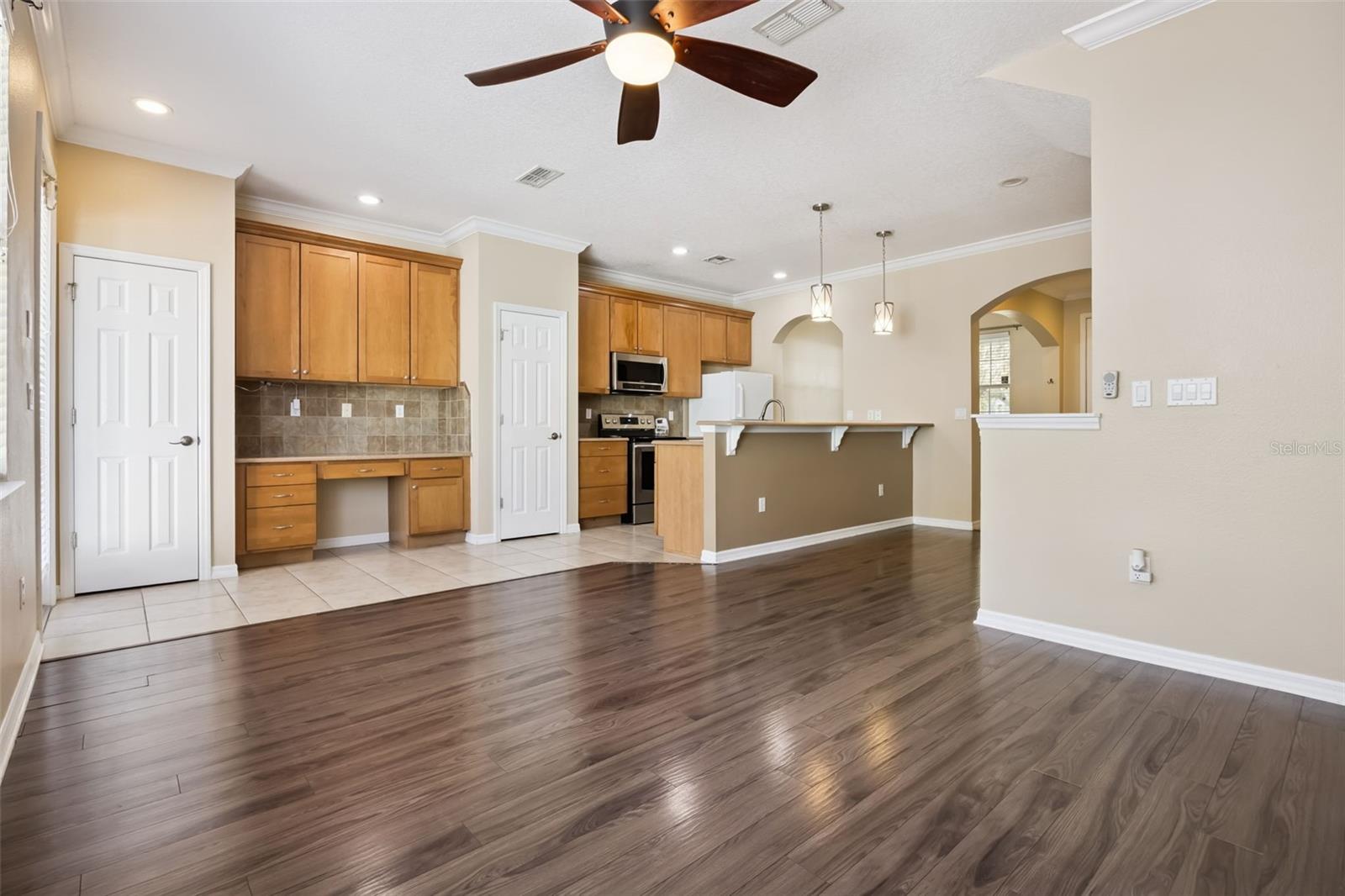 NEWBURY PARK - Residential