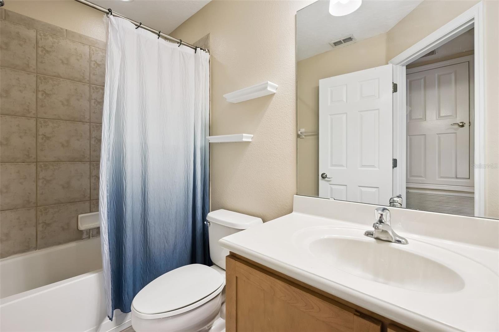 NEWBURY PARK - Residential