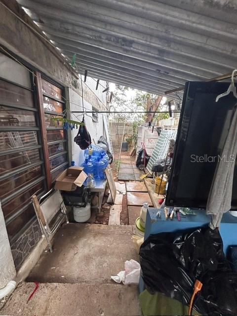 CALLE LEALTAD 1001 - Residential Income