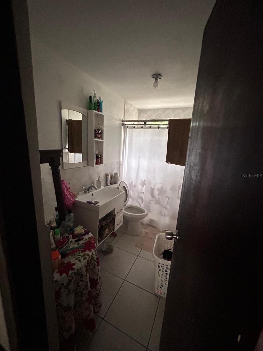 CALLE LEALTAD 1001 - Residential Income