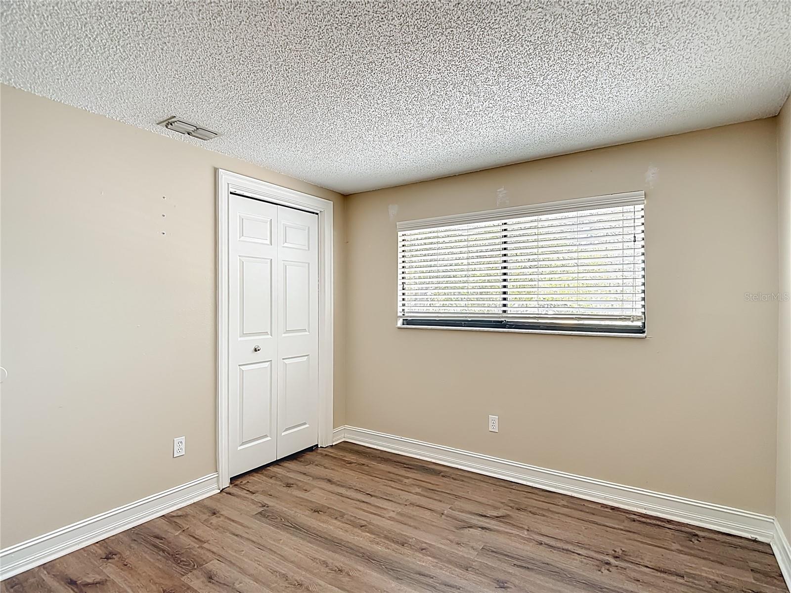 COUNTRY AIRE PH FOUR - Residential