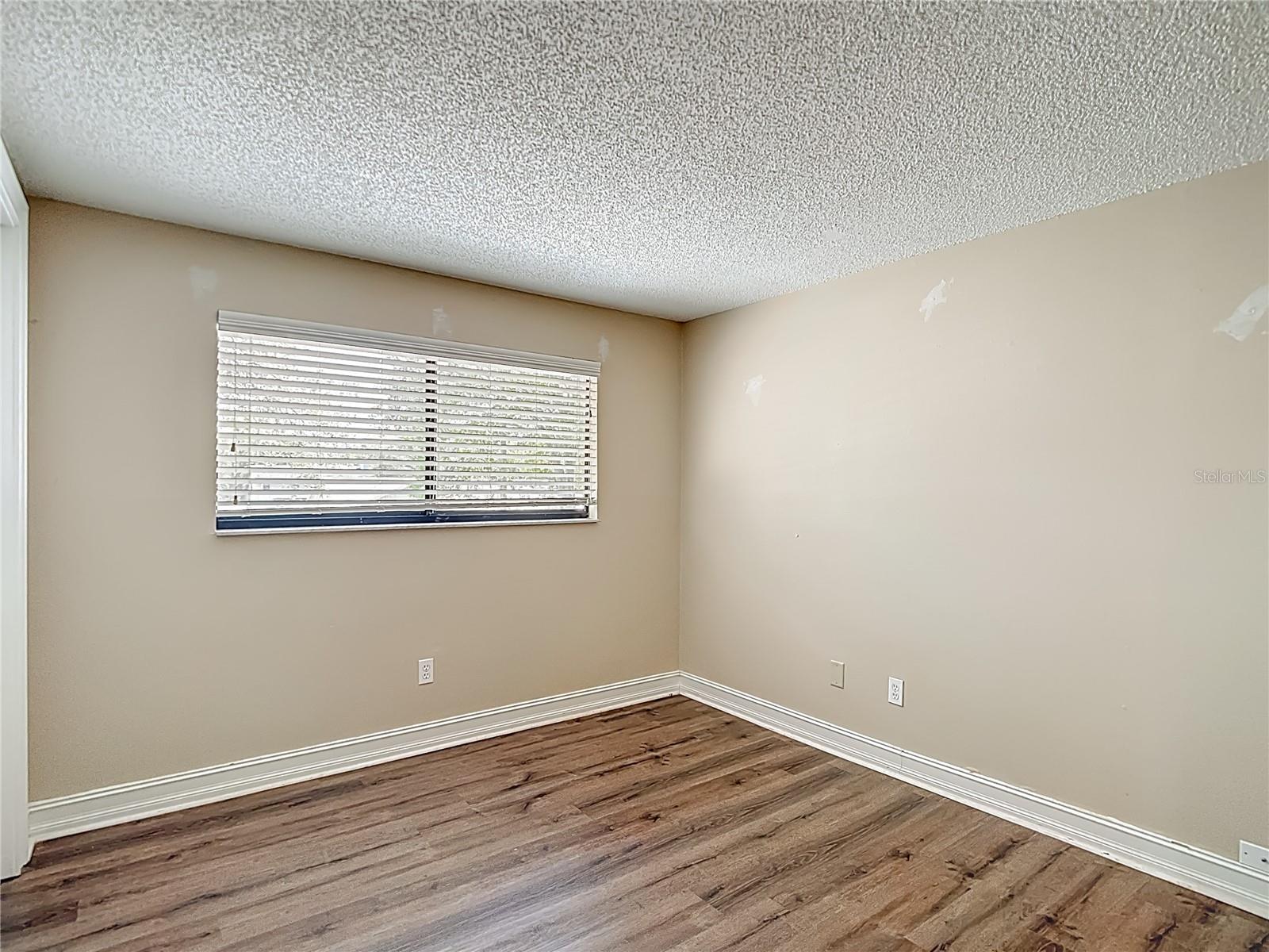 COUNTRY AIRE PH FOUR - Residential