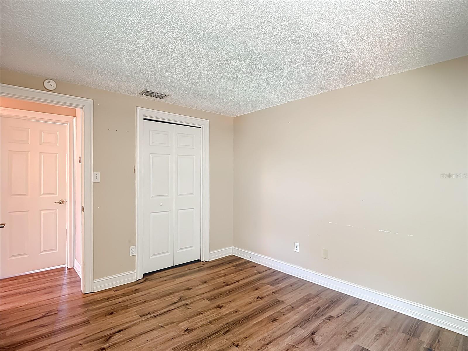 COUNTRY AIRE PH FOUR - Residential