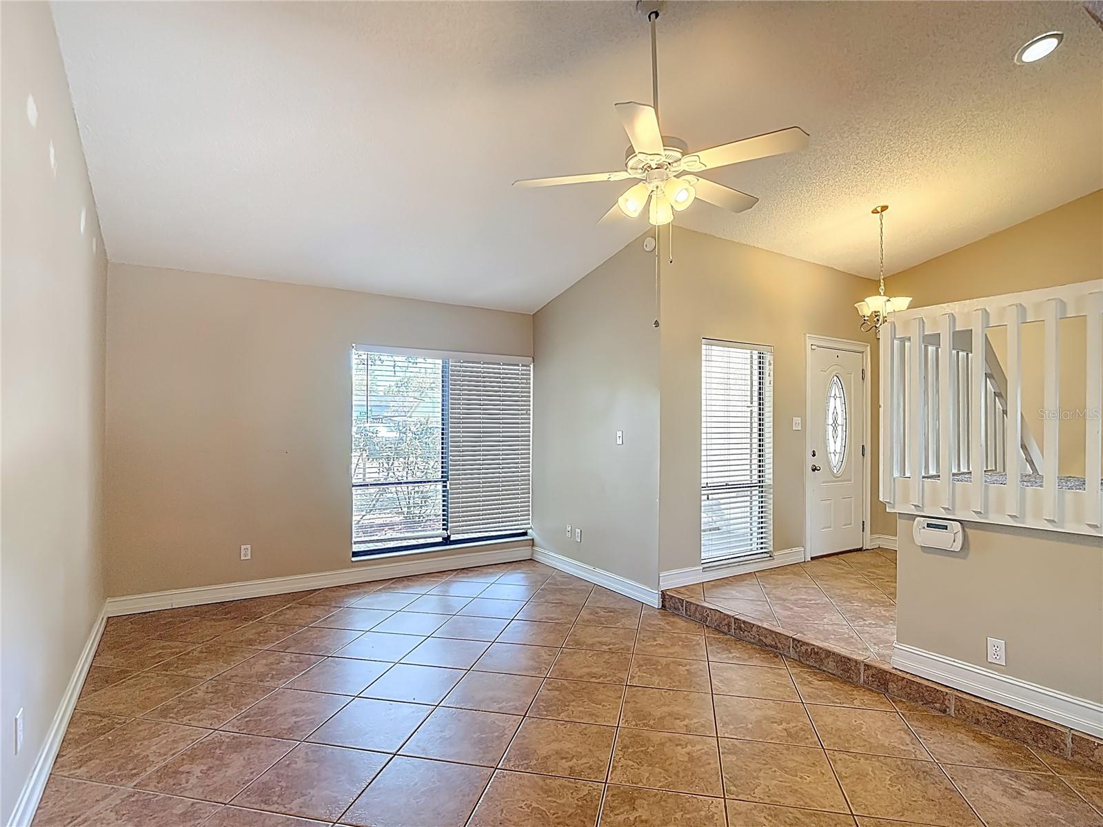 COUNTRY AIRE PH FOUR - Residential