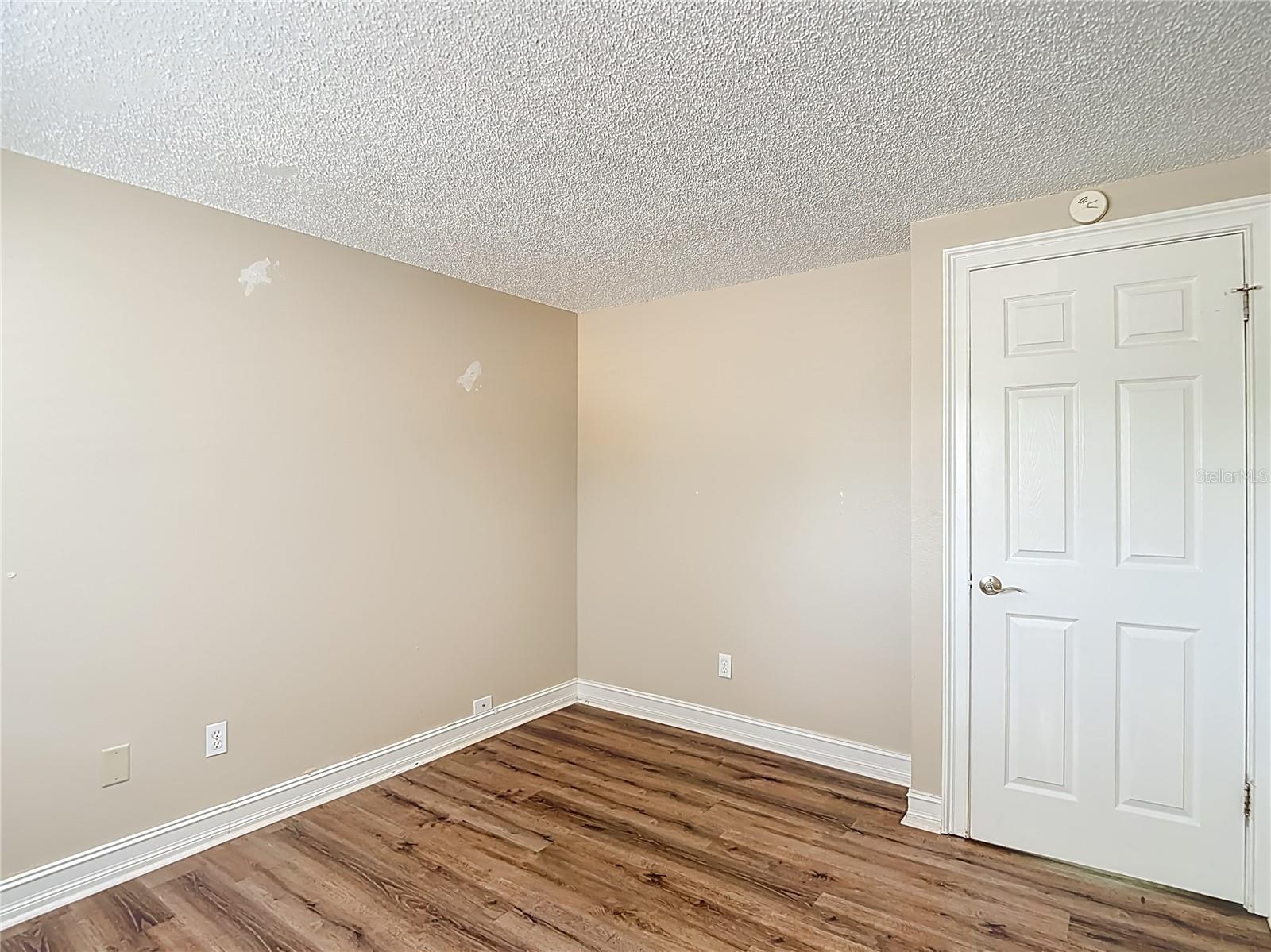 COUNTRY AIRE PH FOUR - Residential