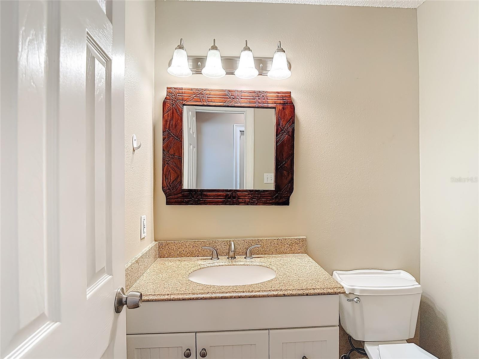 COUNTRY AIRE PH FOUR - Residential