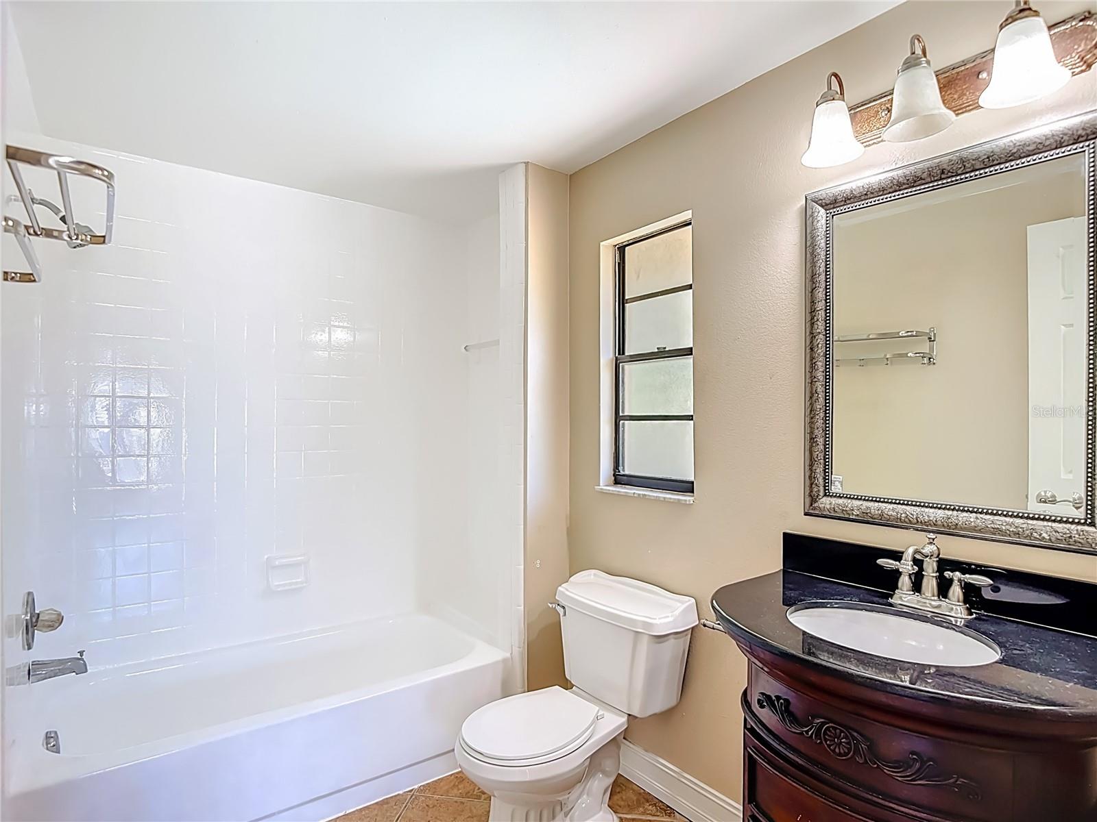 COUNTRY AIRE PH FOUR - Residential