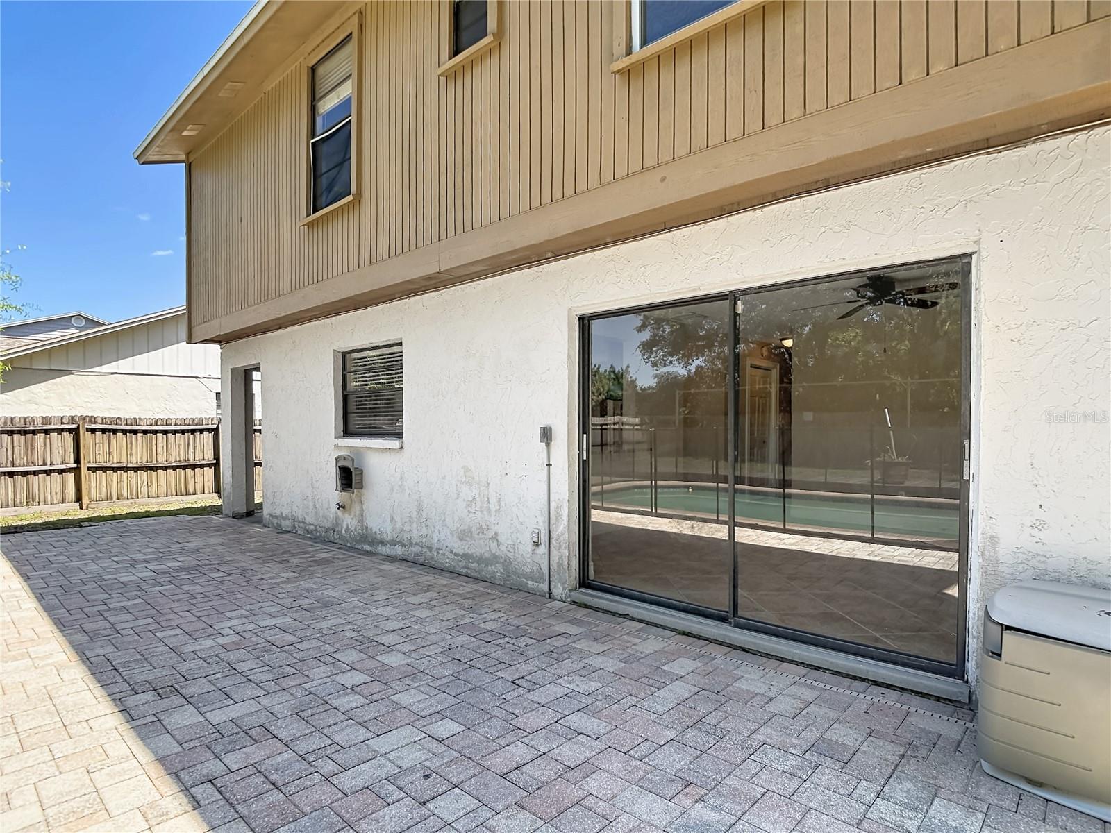 COUNTRY AIRE PH FOUR - Residential