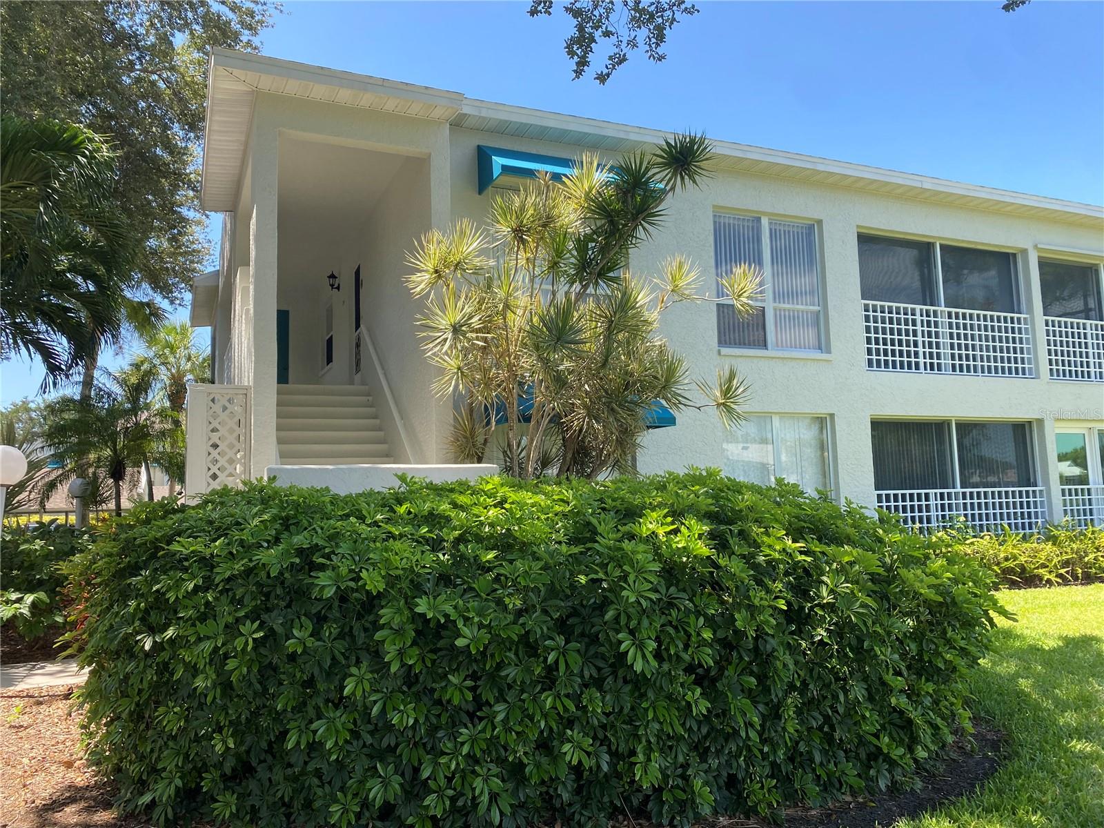2BR/2BA 2nd floor condo in Perico Island available for a short-term rental. Turn-key furnished. Less than 3 miles to the beautiful Gulf beaches of Anna Maria Island. The condo is set up as 2 suites. enclosed balconies off each bedroom. Condo overlooks the waterway that goes to Robinson Preserve. Perico Island has a heated pool, sauna, exercise room, and tennis courts. 2-month min rental.
Jan-April $4250 a month
May-Dec $ 3500 a month
Pets are not permitted. Rent includes Water, Trash, Cable, internet, and electric.
This unit is rented Jan 4th-March 2026