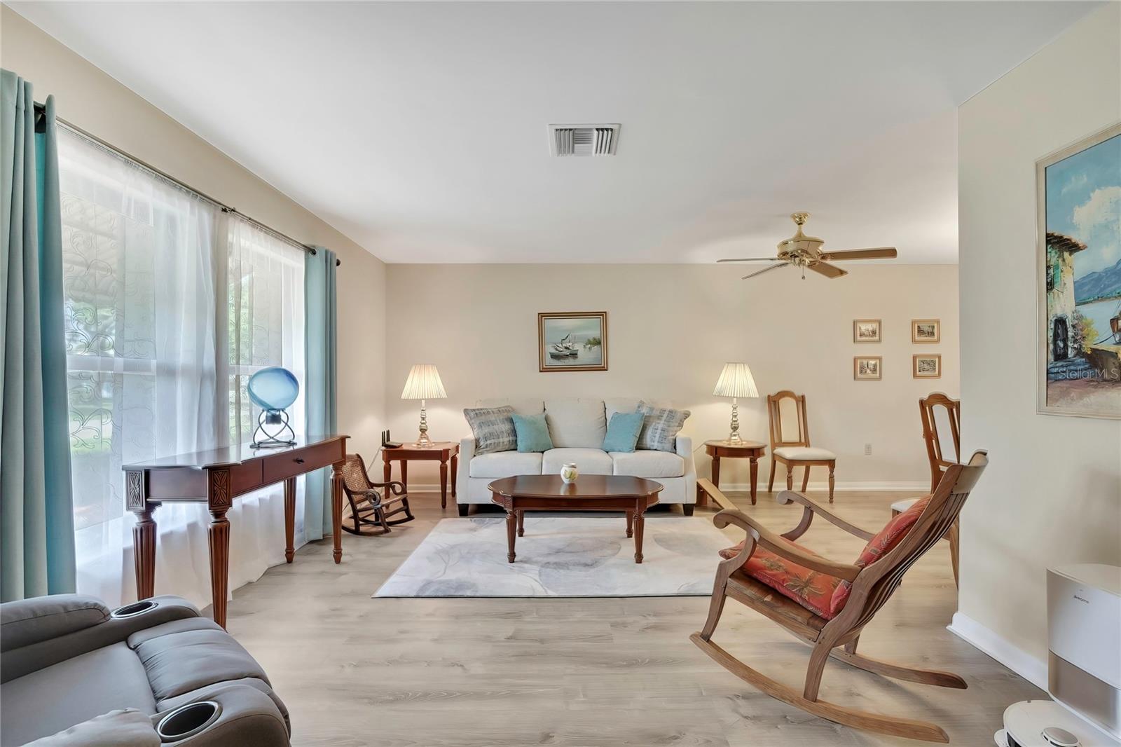 SPRING HILL - Residential
