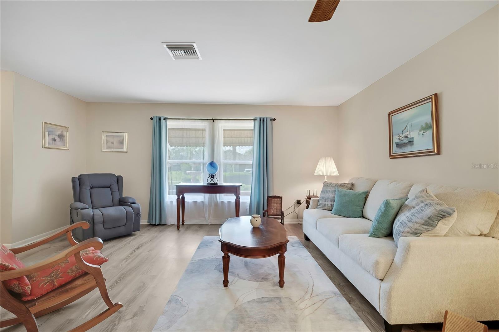 SPRING HILL - Residential