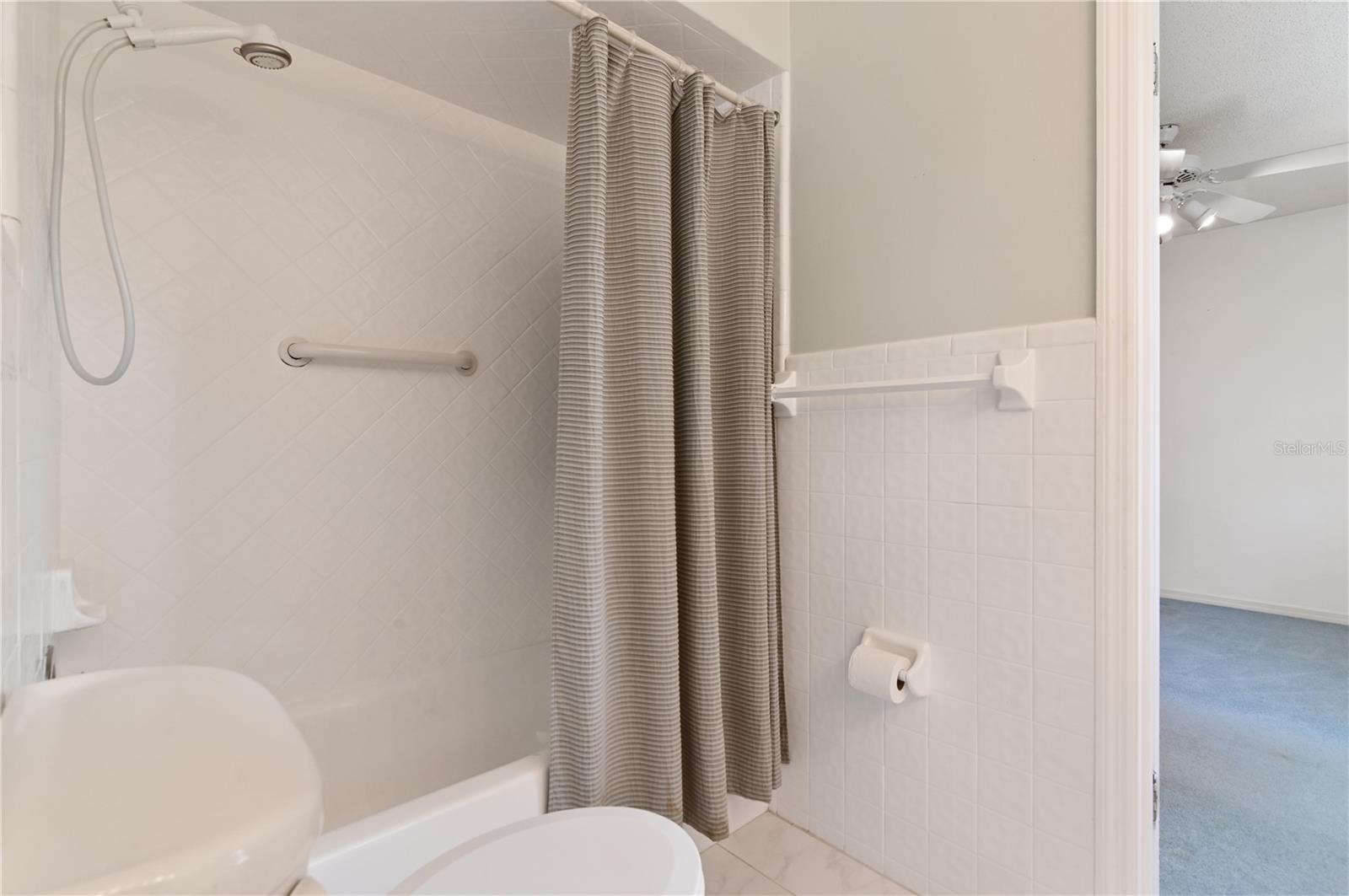 WOODCREST UNIT 03 - Residential