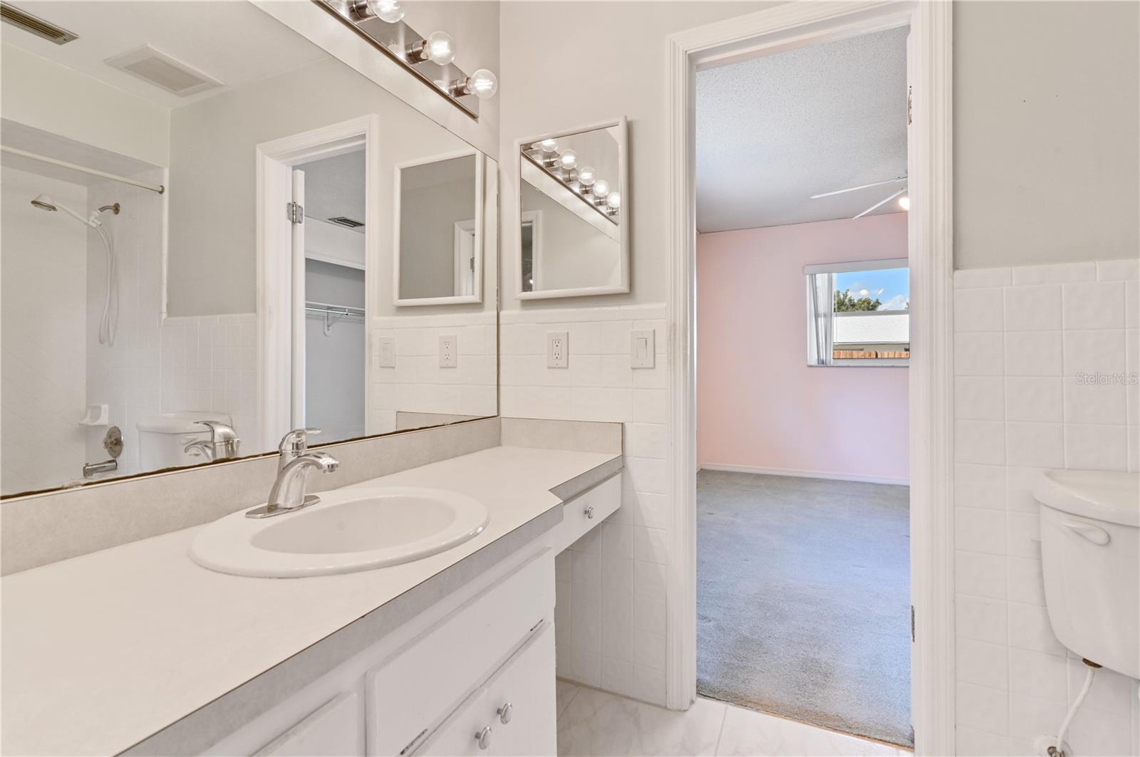 WOODCREST UNIT 03 - Residential