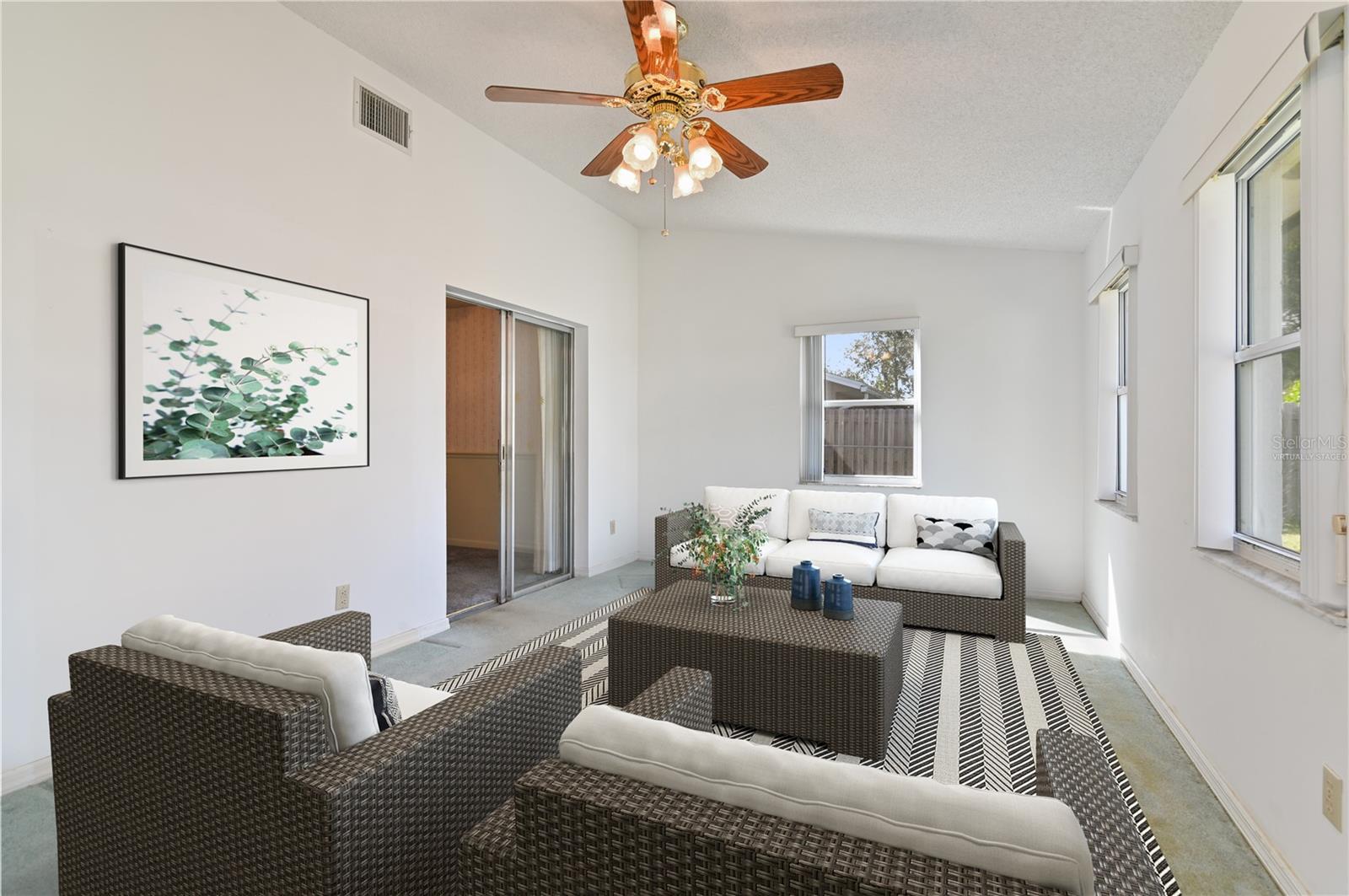 WOODCREST UNIT 03 - Residential