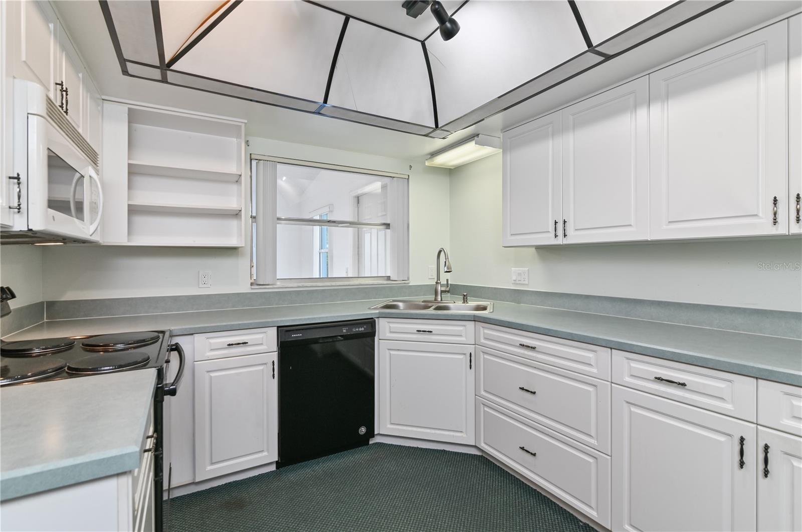 WOODCREST UNIT 03 - Residential