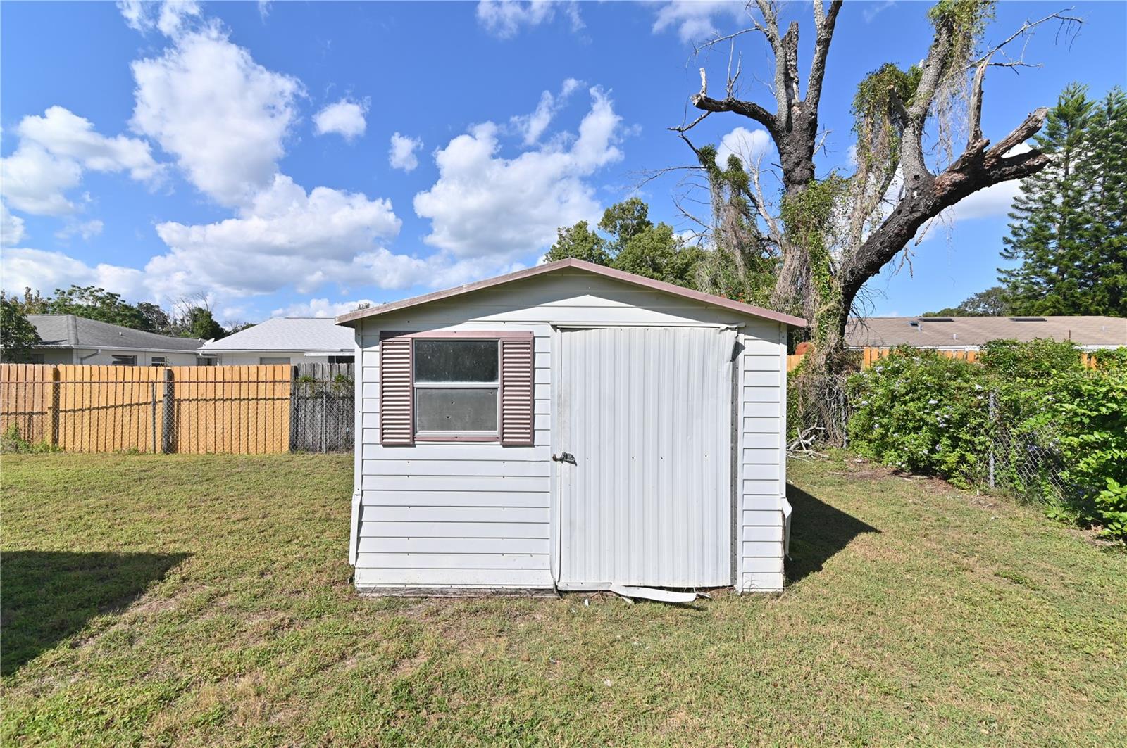 WOODCREST UNIT 03 - Residential