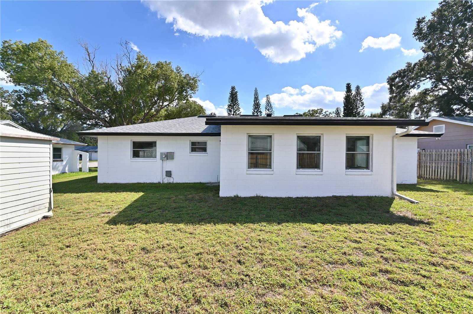 WOODCREST UNIT 03 - Residential