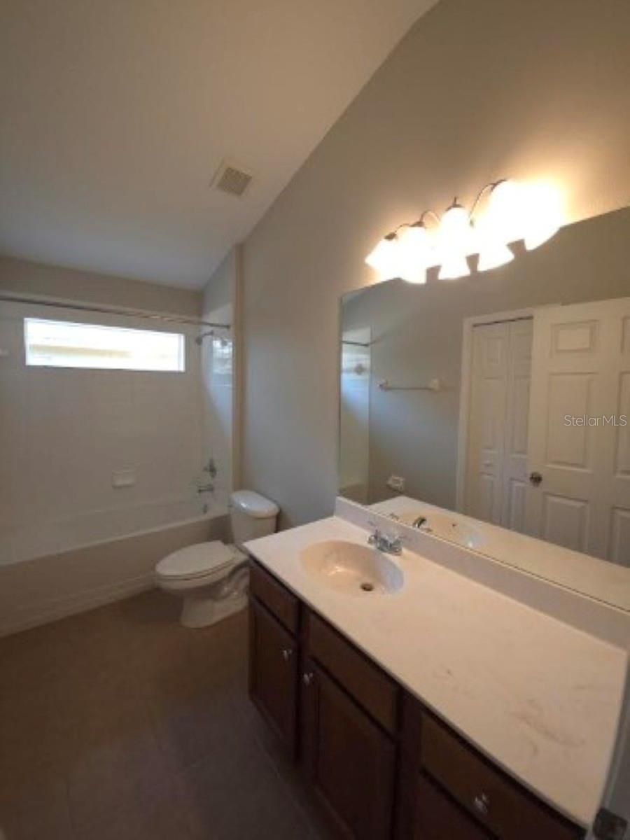 HIGHLAND RDG - Residential Lease