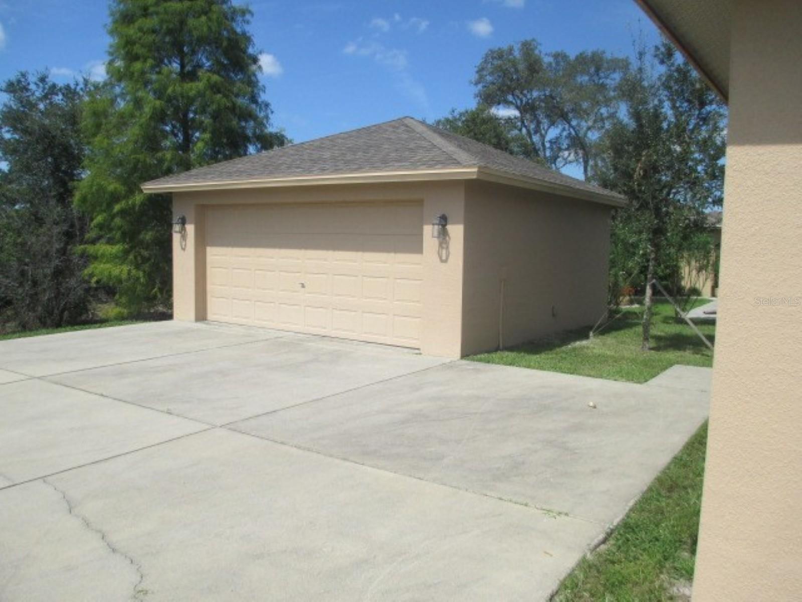 HIGHLAND RDG - Residential Lease