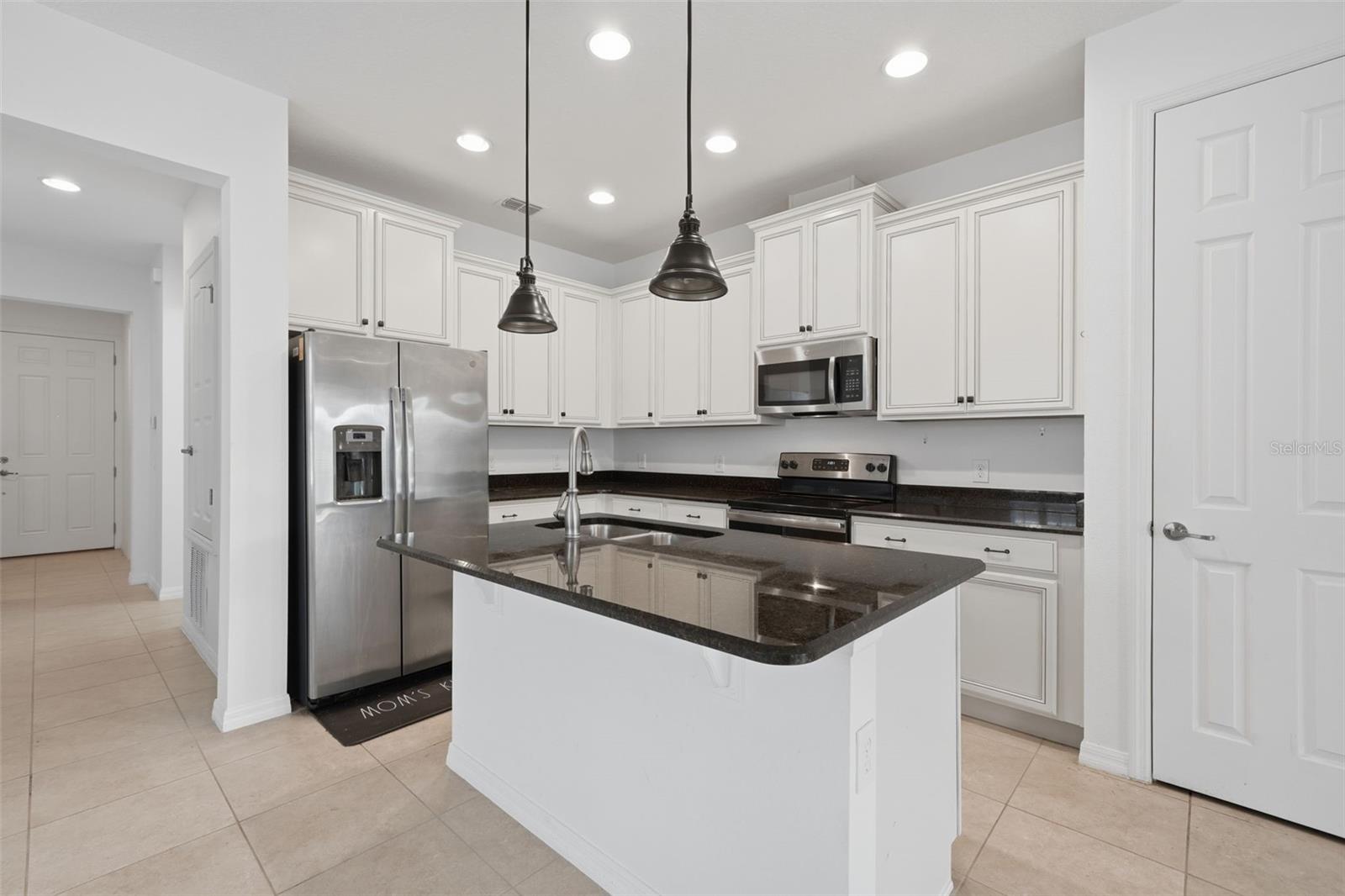 3461 FALLBROOK DRIVE