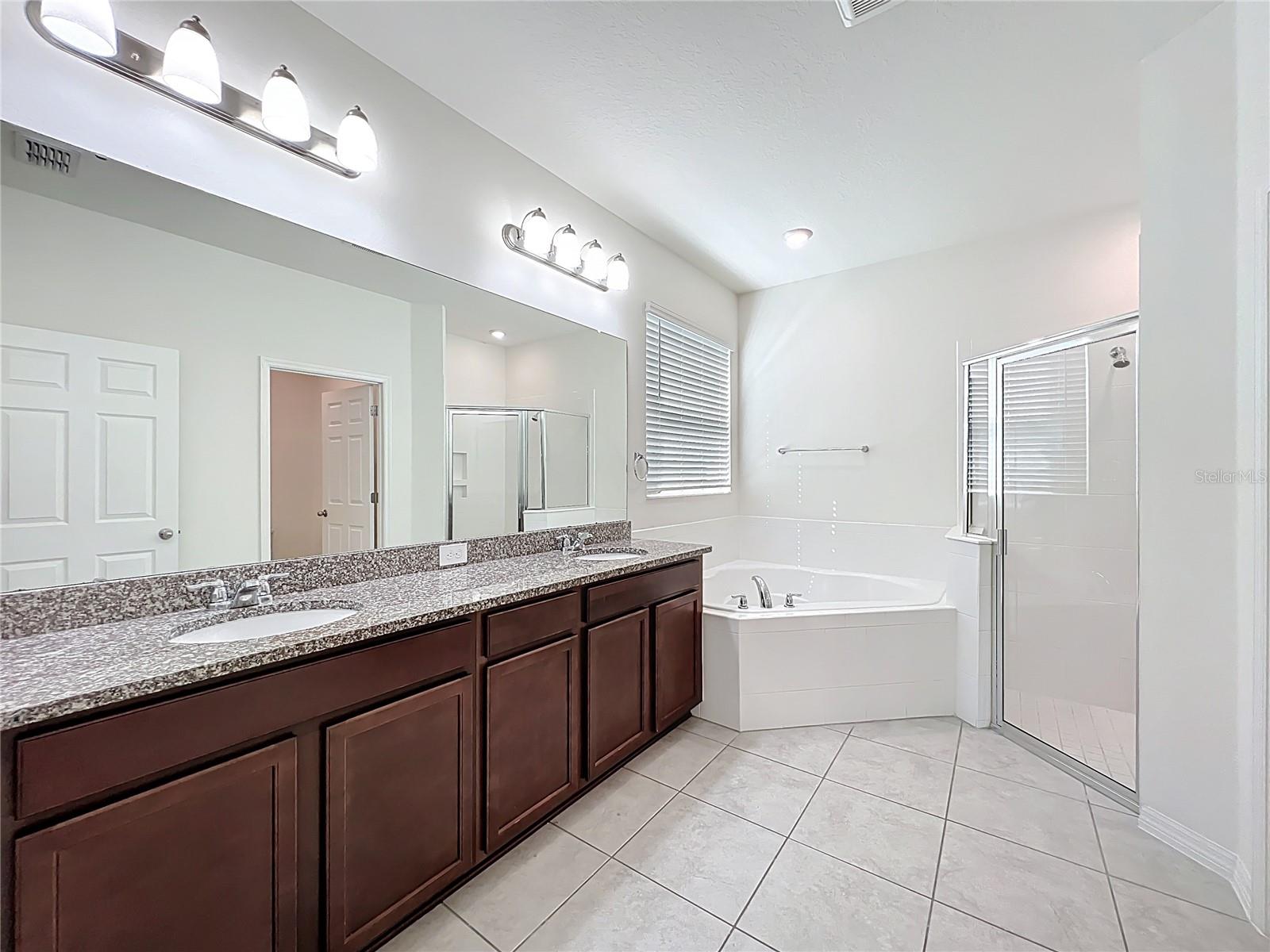 OAKLAND TRLS PH 2 - Residential