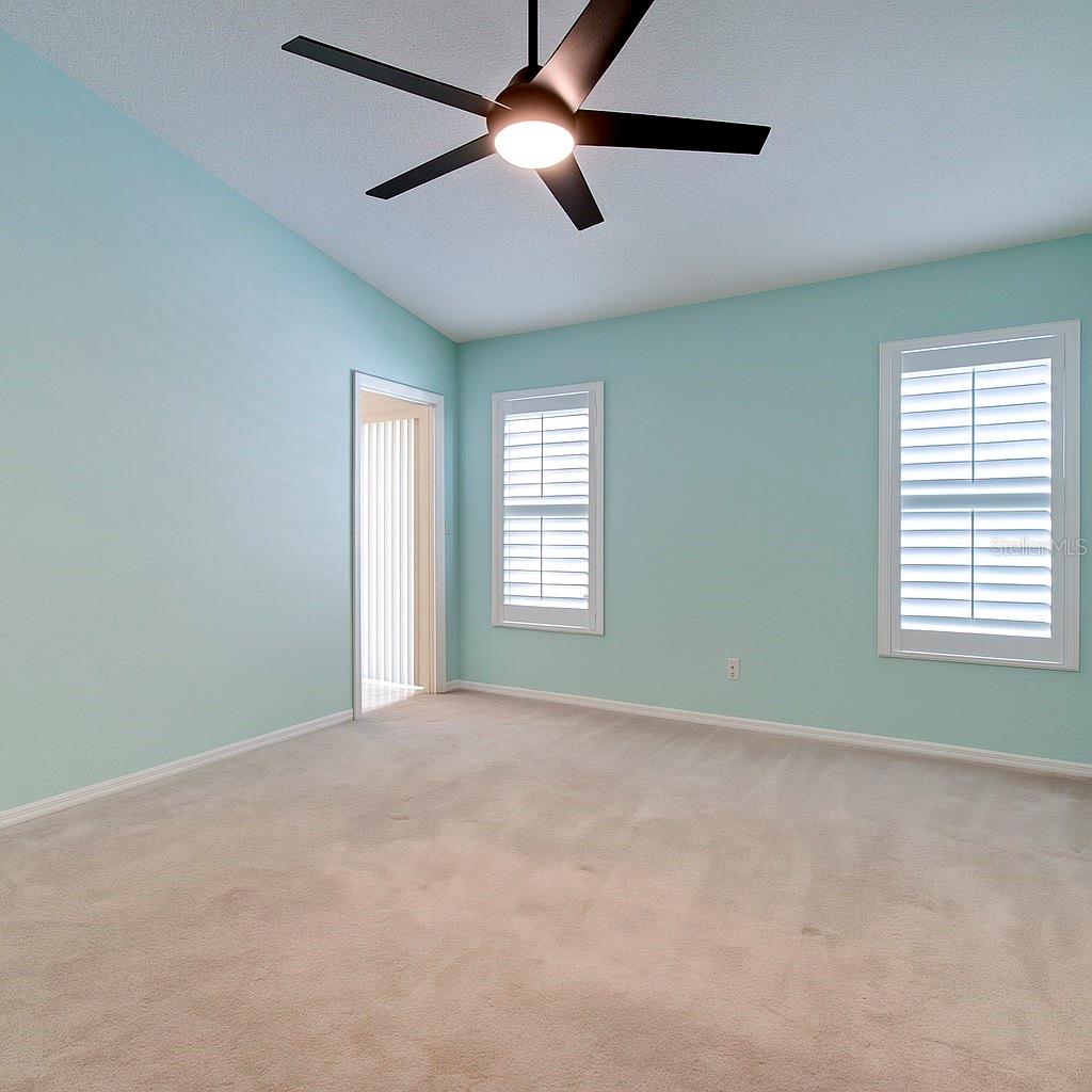 SALEM SQUARE - Residential