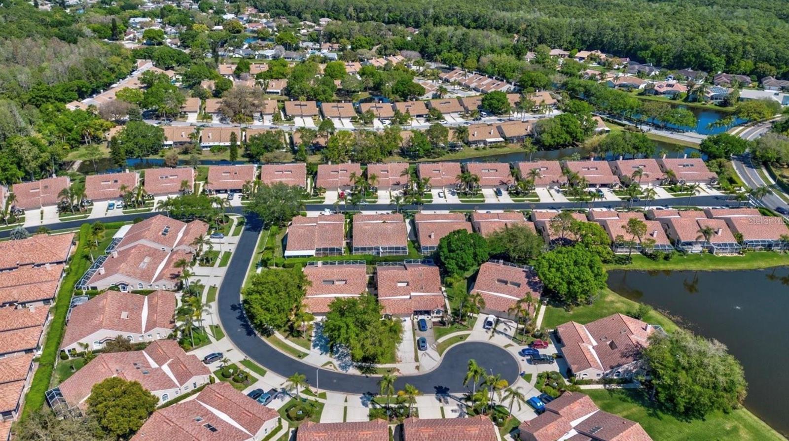 SALEM SQUARE - Residential
