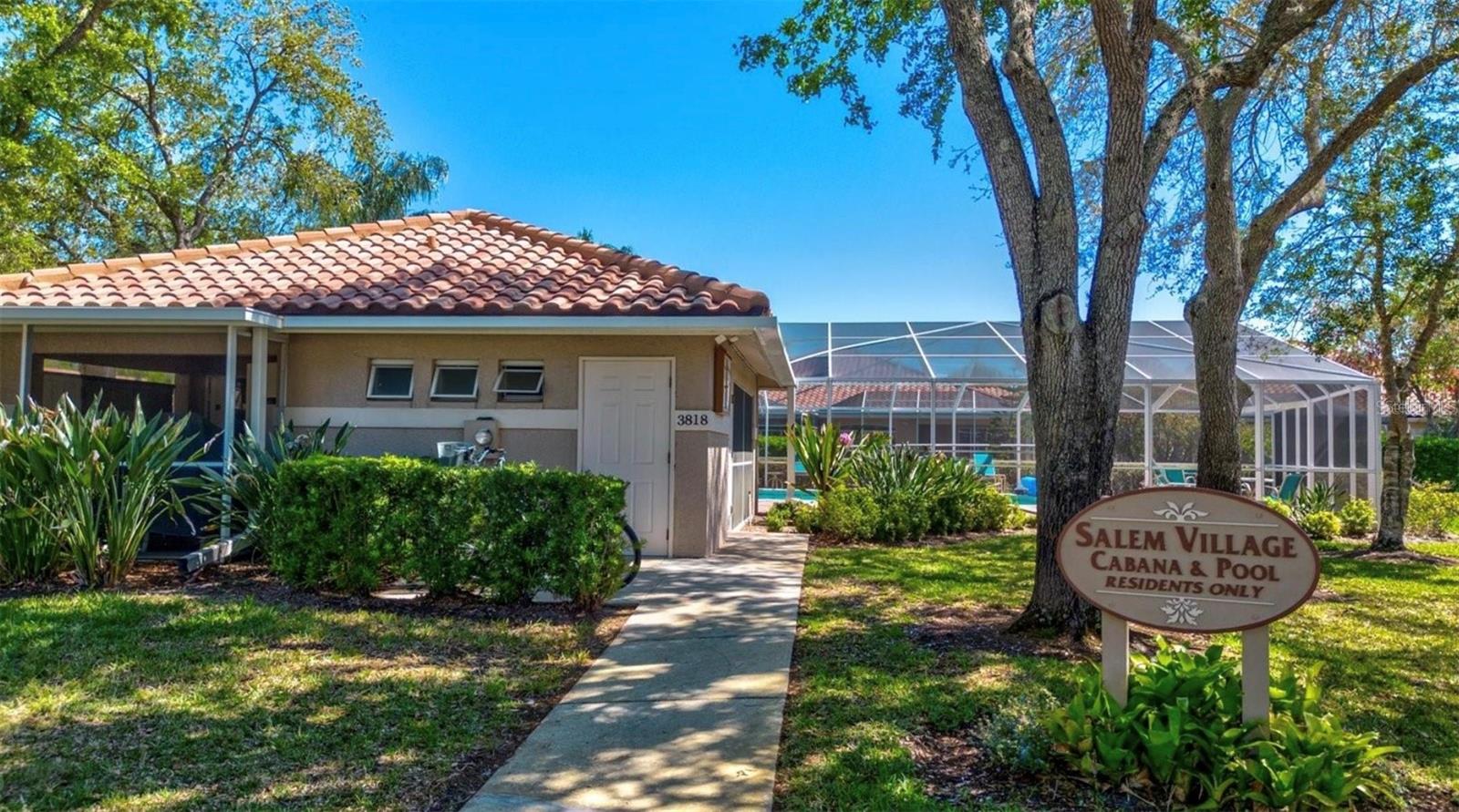 SALEM SQUARE - Residential