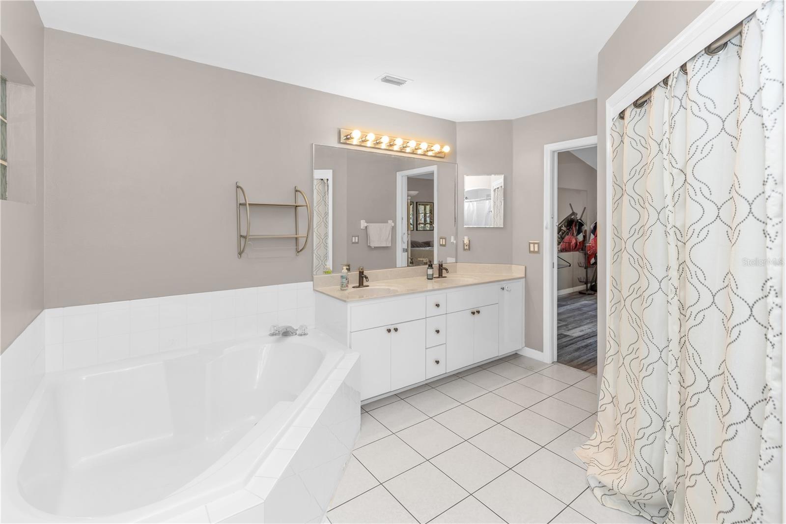 DEBARY PLANTATION UNIT 06 - Residential