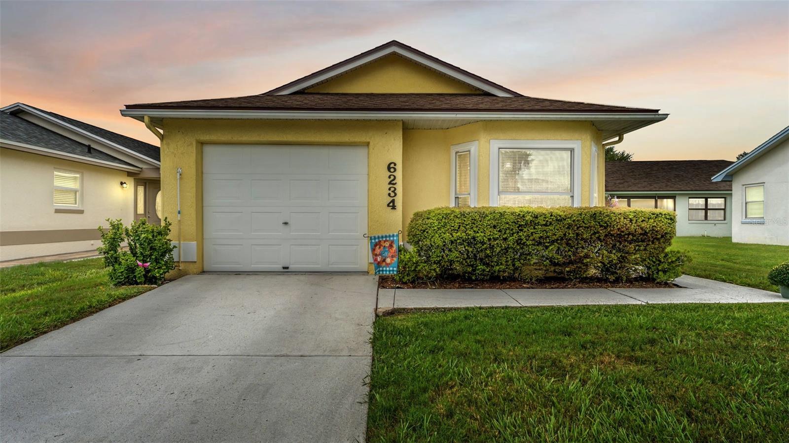 Welcome to the highly sought-after Sandpiper Golf & Country Club, a vibrant 55+ community in North Lakeland offering resort-style living at its finest! This well-maintained 2 bedroom, 2 bath home is completely move-in ready and priced to sell quickly.
Step inside to find a bright, open layout with spacious living areas, a functional kitchen, and comfortable bedrooms designed for easy living. The home has been lovingly cared for, ensuring peace of mind for its next owner.
Enjoy all that Sandpiper has to offer—resort-style amenities including a clubhouse, swimming pools, tennis and pickleball courts, fitness center, shuffleboard, and an 18-hole golf course. This community is known for its welcoming atmosphere, beautifully maintained grounds, and endless opportunities to stay social and engaged.
Centrally located in North Lakeland, you’ll be close to shopping, dining, medical facilities, and easy access to I-4 for trips to Tampa or Orlando.
Homes in Sandpiper sell quickly—don’t miss your chance to enjoy maintenance-free living in one of Lakeland’s premier 55+ communities.
Schedule your private showing today!